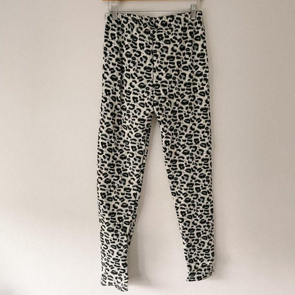 Fleece Lined Animal Print Winter Leggings - Picture 5 of 5